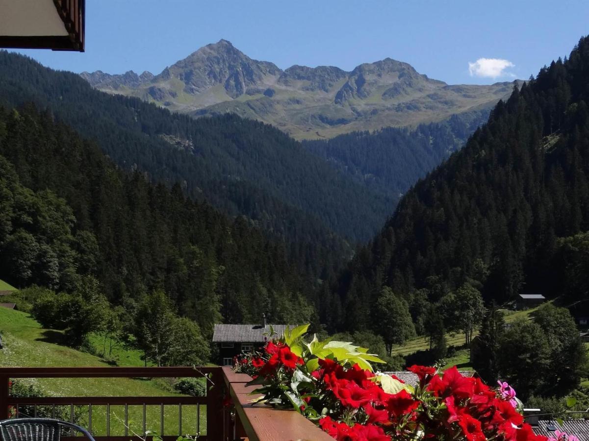 Gaestehaus Fitsch - Ferienwohnung In Silbertal Exterior foto