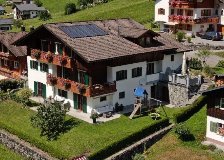 Gaestehaus Fitsch - Ferienwohnung In Silbertal Exterior foto